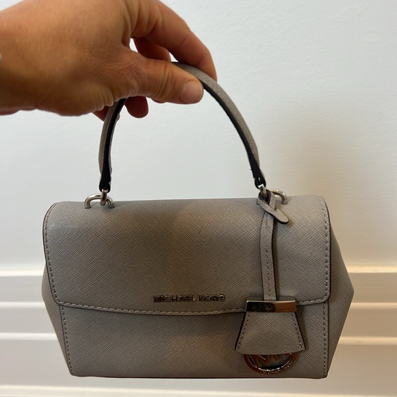 Grey Michael Kors mini purse - Picture 2 of 2